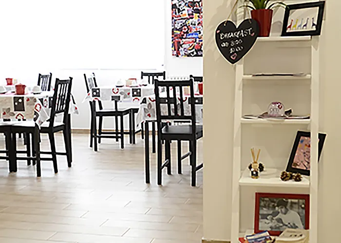 Om2rome Couette-café 2*