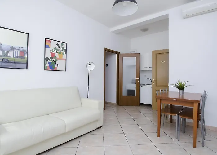 Couette-café Om2rome 2*