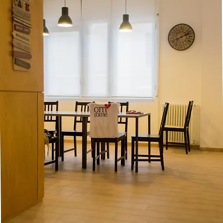 Om2rome Bed and breakfast 2*